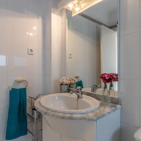 103- Delta Muga 1 103 * إمبوريابرافا